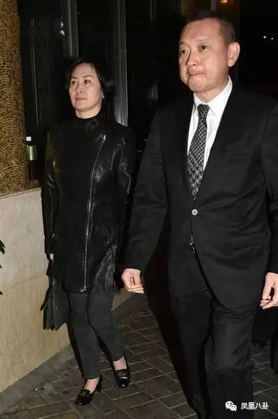 一场葬礼，汇集了李嘉欣丈夫生命中重要的3位女人