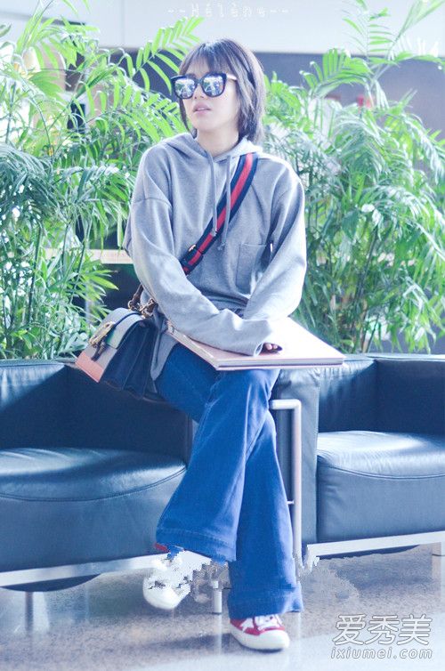 马思纯欧豪恋情曝光 文艺小花穿衣又美又潮