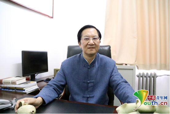 “張一帖”醫家傳人張其成：讀經典國學以修心 傳中醫文化助興國
