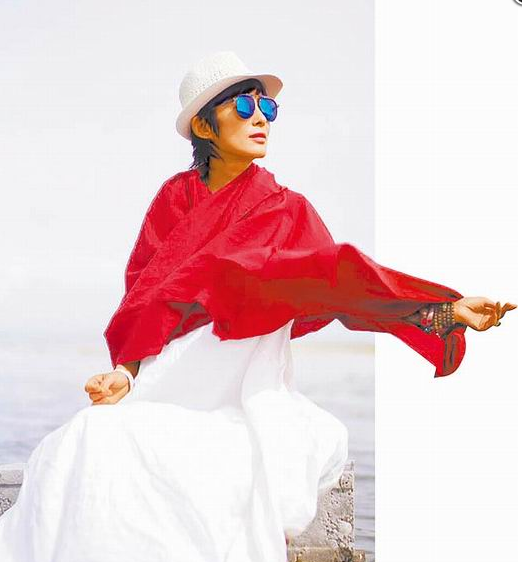 张敏婚姻一团谜 喊新欢夫君称拍写真无关复出_娱乐_腾讯网