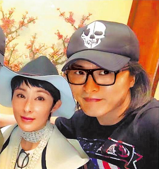 张敏婚姻一团谜 喊新欢夫君称拍写真无关复出_娱乐_腾讯网