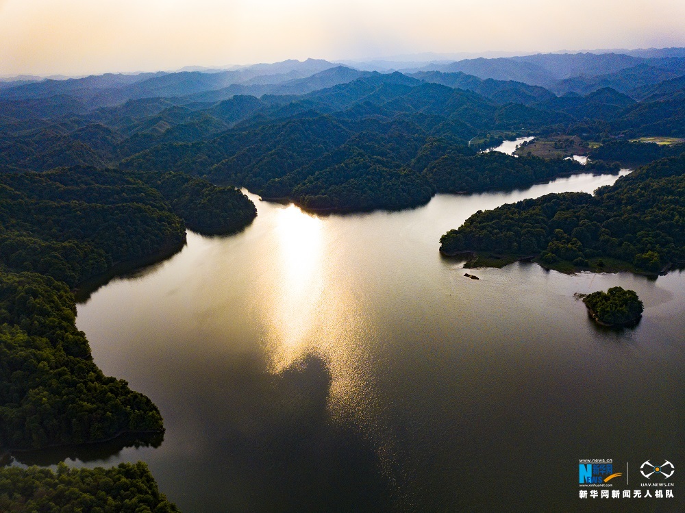 航拍江西宜丰夏日渊明湖畔掠影