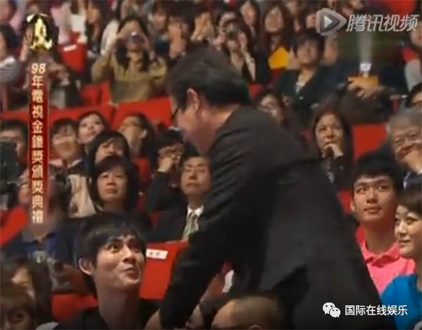 三生三世十里夜華 818戲裏戲外都悶騷的“姑父”