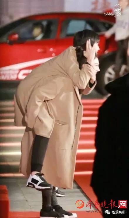 高能少年团什么时候播？景甜背王俊凯、张一山抠脚、王大陆遛牛，这综艺还没播就赢了！(图)