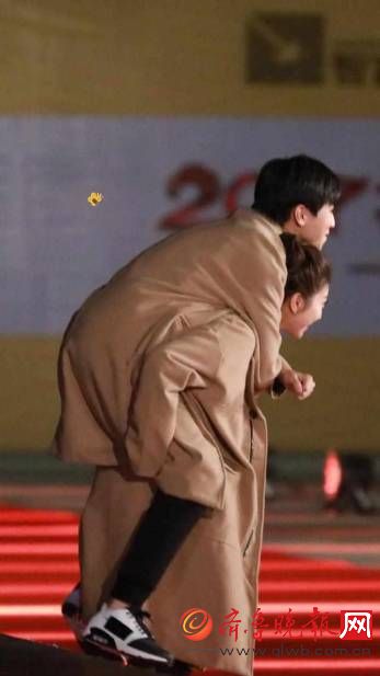 高能少年团什么时候播？景甜背王俊凯、张一山抠脚、王大陆遛牛，这综艺还没播就赢了！(图)