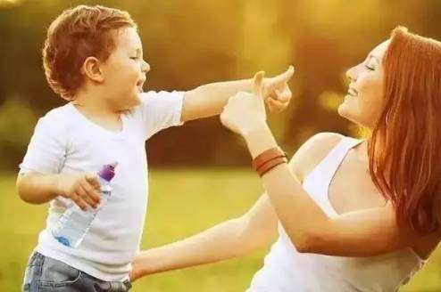 中美礼仪教育大不同， 美国如何培养出礼貌的孩子？