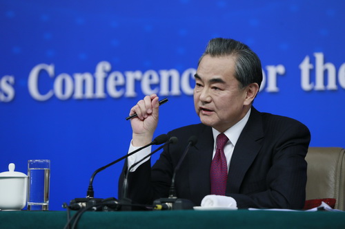 王毅在十二屆全國人大五次會議舉行的記者會上就中國外交政策和對外關係答中外記者問