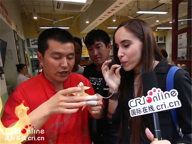 Greek Sisters Praise Chinese Food
