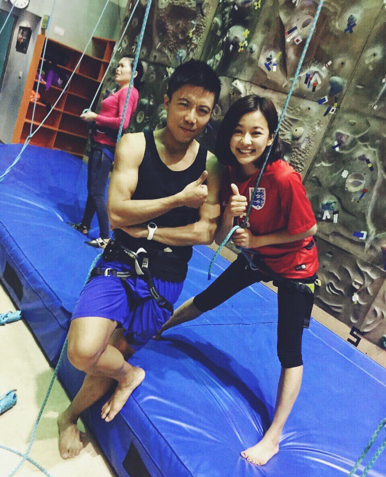 35岁却如元气少女 酷爱运动造就不老女神