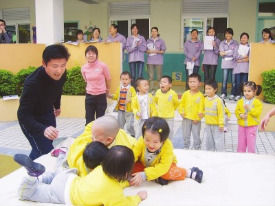 【聚焦上海】沪幼儿园男教师超400人 为幼儿园添"父亲"角色