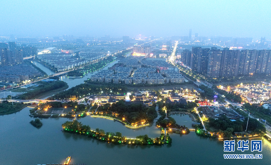 航拍泰州凤城河夜景