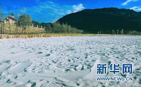 重庆频道 旅游 正文   据介绍,南天湖景区距离丰都县城45公里,毗邻