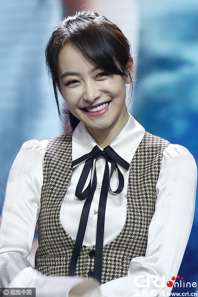 王源做鬼脸狂翻白眼 宋茜笑出双下巴