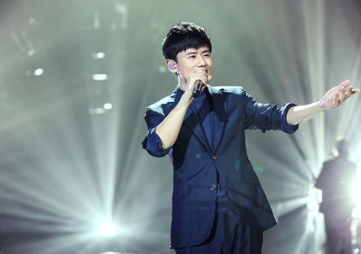 张杰唱歌崩溃落泪 多年被怼靠老婆谢娜自尊心受伤