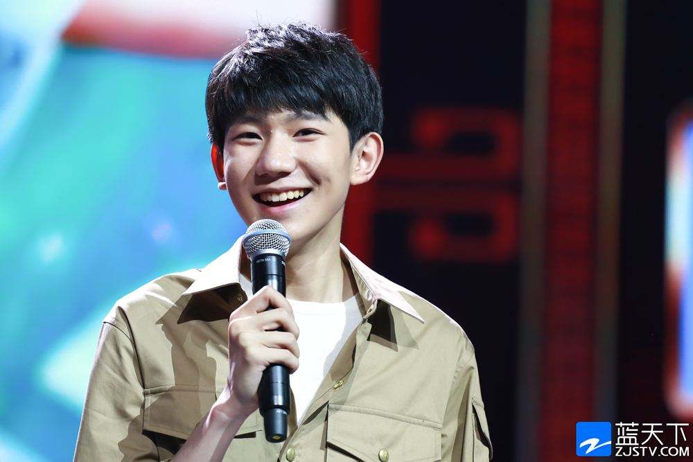 王牌对王牌王源自曝变话痨 王祖蓝吐槽：话超多(组图)