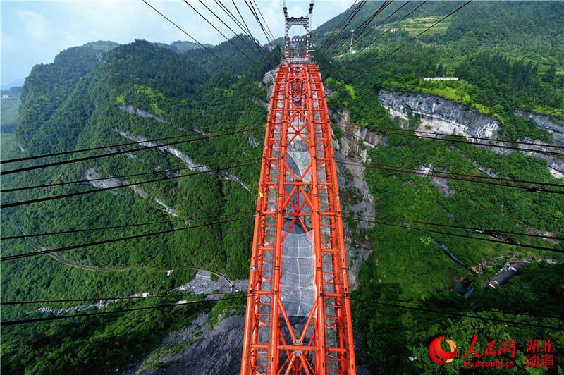 高速路網串起荊楚美景 一路飛馳看盡沿途風光