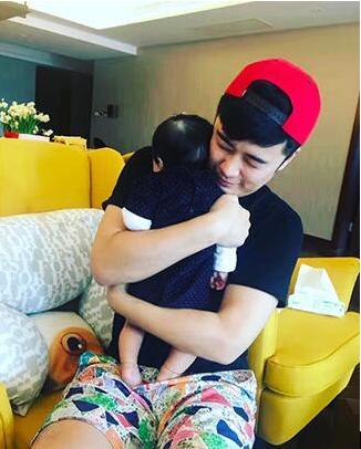 “女儿奴”男星真是多!贾乃亮陆毅吴尊陈赫爱女儿胜过媳妇