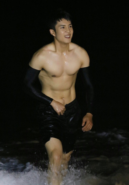 赵丽颖要参加《真男3》?颖宝的腰行么_娱乐_腾讯网