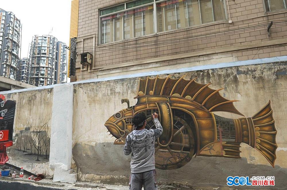 成都涂鸦"装扮"老旧墙 再现老工业基地历史风采(组图)