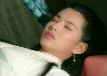 娱乐圈女星古装侧颜谁是睡美人 唐嫣赵丽颖杨幂刘亦菲美如仙子