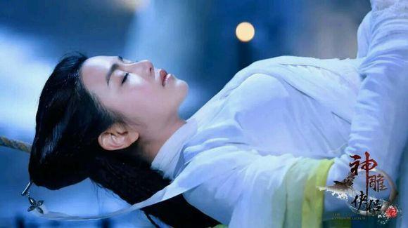 娱乐圈女星古装侧颜谁是睡美人 唐嫣赵丽颖杨幂刘亦菲美如仙子