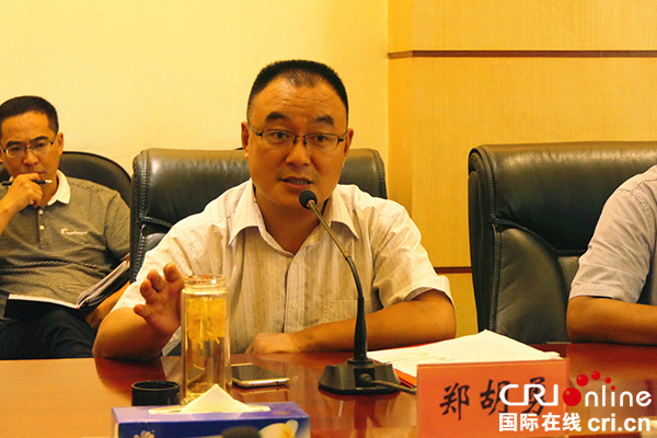 图片默认标题_fororder_天全县委副书记,县长郑胡勇讲话