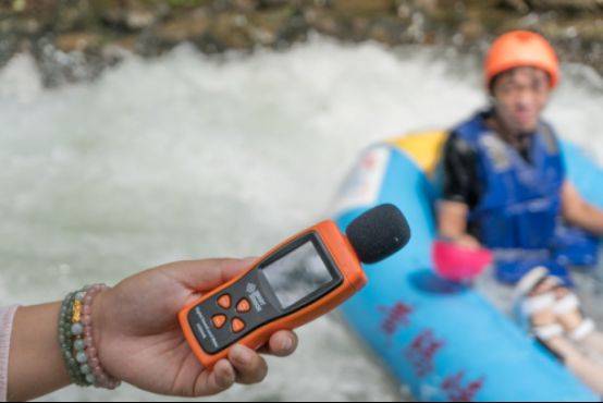黄腾峡办漂流尖叫大赛，游客130分贝夺冠