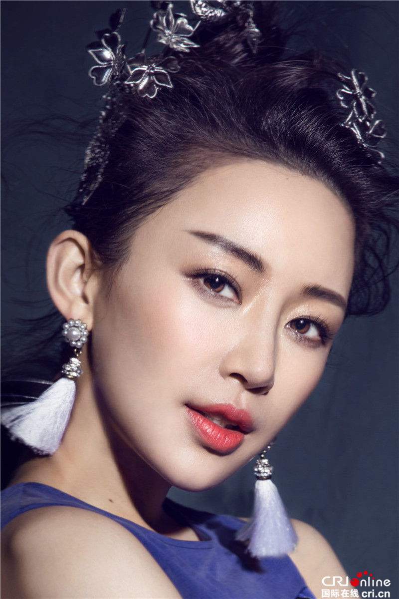 九球天后潘晓婷最新写真曝光演绎古典中国风