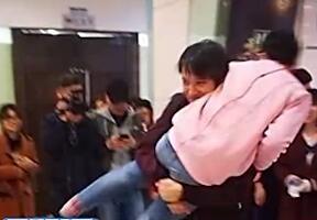 迪玛希花式拥抱萧敬腾 一言不合就举高高