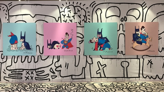 【山城故事】王晨睿:怪相盒子裏的怪誕畫家 【山城故事】王晨睿:怪相盒子裏的怪誕畫家