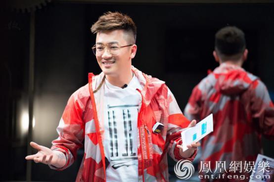 《明星大侦探2》何炅认苏有朋为偶像 撒贝宁频拆台