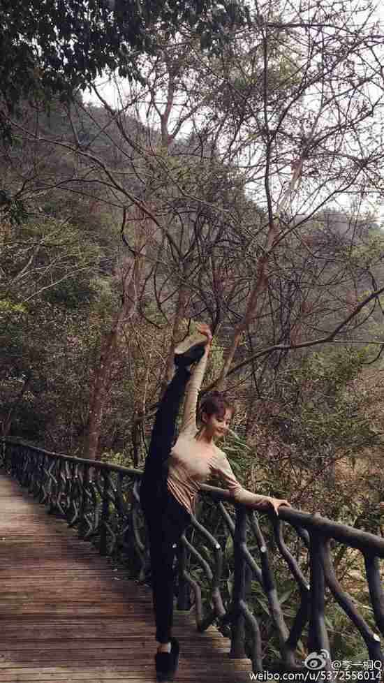 李一桐舞蹈功底过硬 《射雕》首次还原落英神剑舞