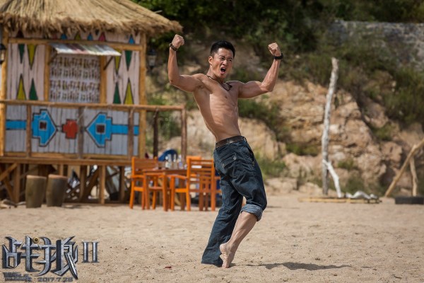 吴京胸肌令谢楠"扎心" 为拍《战狼2》体脂降至8%