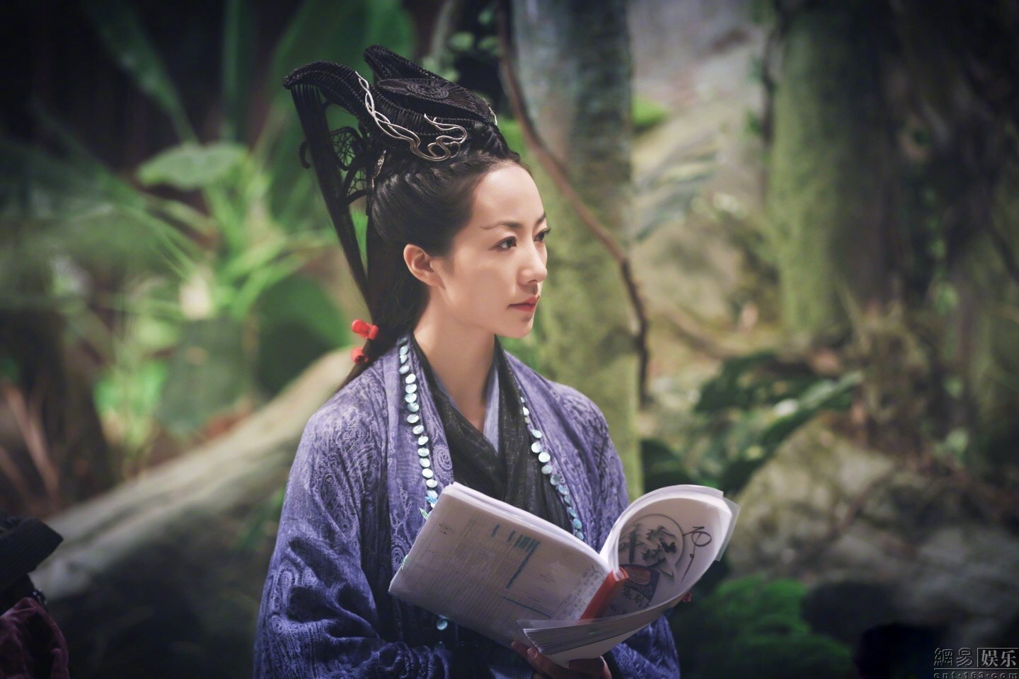 高冷女神好美！韩雪《醉玲珑》杀青