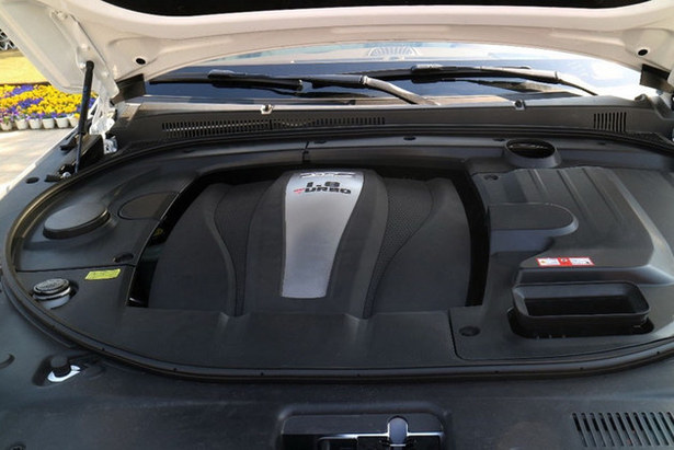 众泰中大型SUV T700下线 将于5月上市