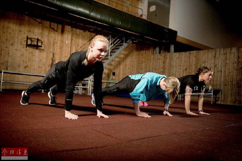 把特种兵摁在冷水里很疯狂?海豹队员:这样有益健康 把特种兵摁在冷水里很疯狂?海豹队员:这样有益健康