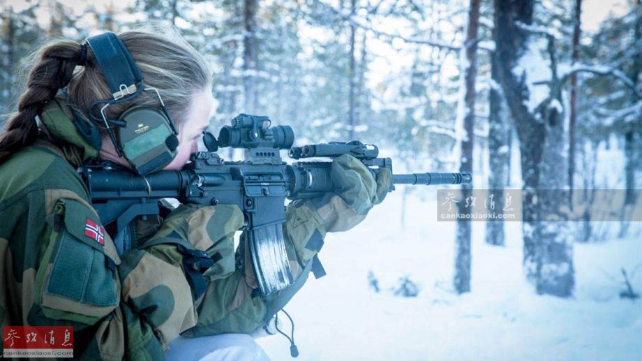 把特种兵摁在冷水里很疯狂?海豹队员:这样有益健康 把特种兵摁在冷水里很疯狂?海豹队员:这样有益健康