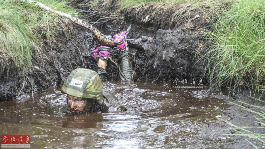 把特种兵摁在冷水里很疯狂?海豹队员:这样有益健康 把特种兵摁在冷水里很疯狂?海豹队员:这样有益健康