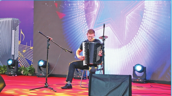 文化惠民演出走進哈爾濱市平房區 文化惠民演出走進哈爾濱市平房區