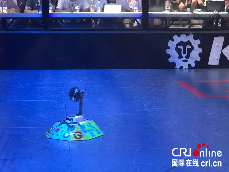 參加比賽的機器人紅藍雙方_fororder_微信圖片_20180816135809 拷貝