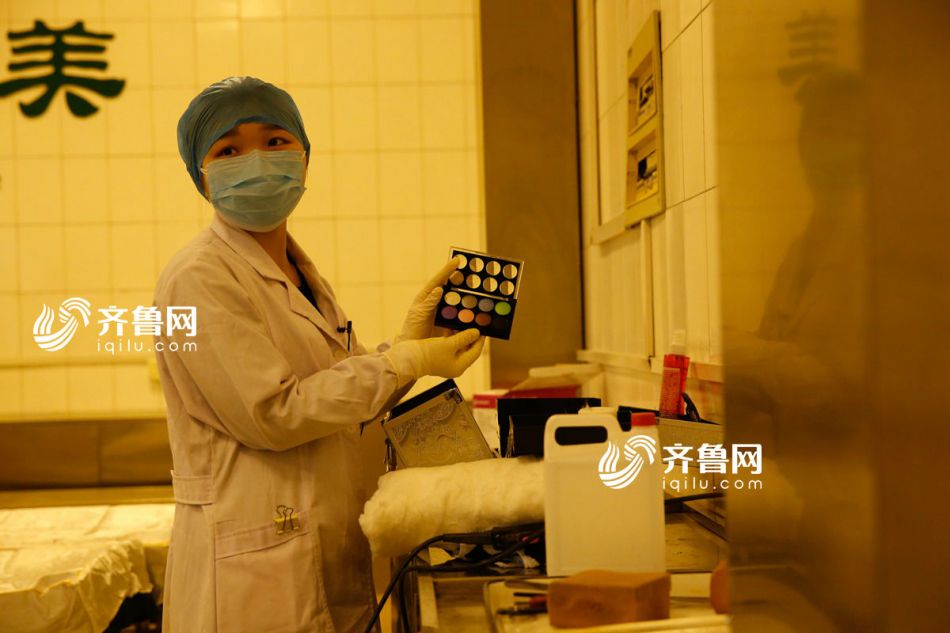 90后入殓师4年为6000位逝者整容 看过太多生死拥有一颗简单心