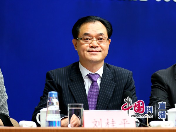 【头条下文字】重庆自贸试验区获批 副市长刘桂平答记者问