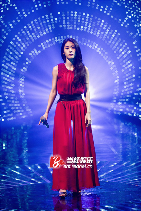 《歌手》十强突围 李健放话“拿第一”张杰挑战说唱