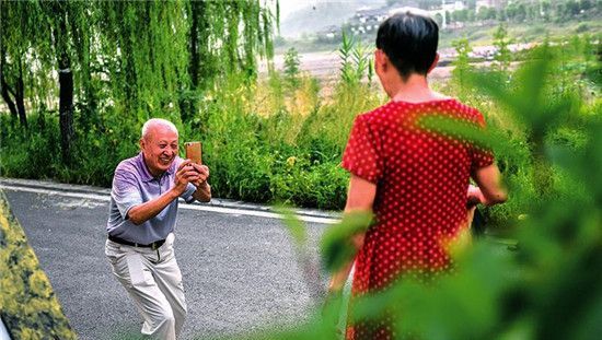 不簽【社會民生】重慶開州：漢豐湖畔的最美知心愛人
