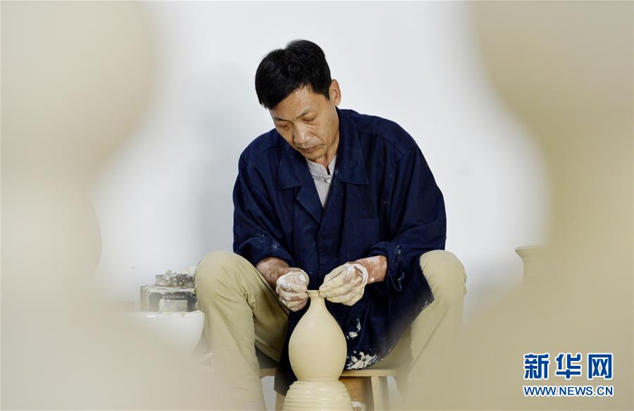 河北临城：传承邢窑陶瓷技艺 感受传统非遗魅力