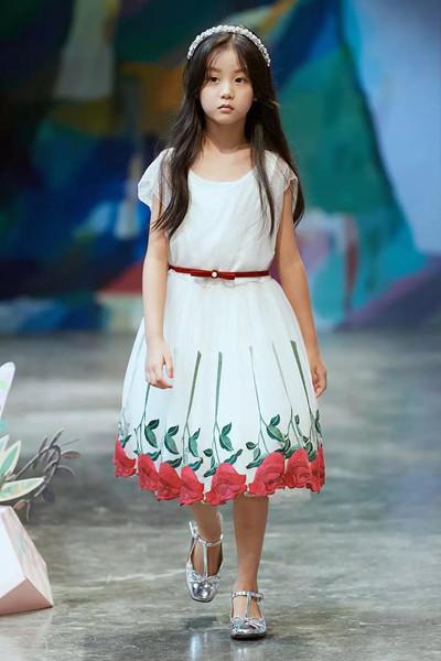 “2018中國國際兒童時裝周”在京舉行