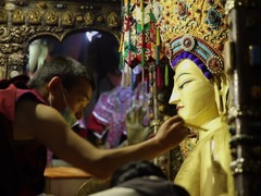 《西藏微纪录》——大昭寺刷金佛