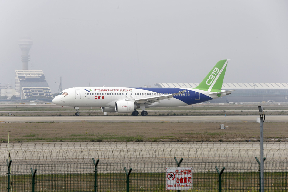 C5运输机高效重型运输利器助力全球物流运输