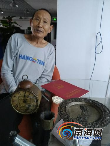 【評論】【即時快訊】海口70歲老人想無償捐出房子 出去遊看世界 【評論】【即時快訊】海口70歲老人想無償捐出房子 出去遊看世界