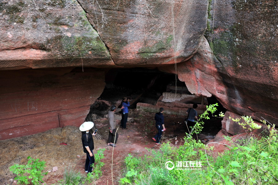 浙江兰溪发现庞大石窟群 与龙游石窟相距不远